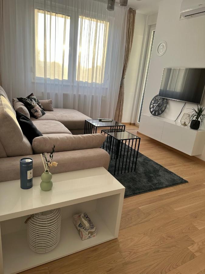Apartman Ema Μπάνια Λούκα Εξωτερικό φωτογραφία
